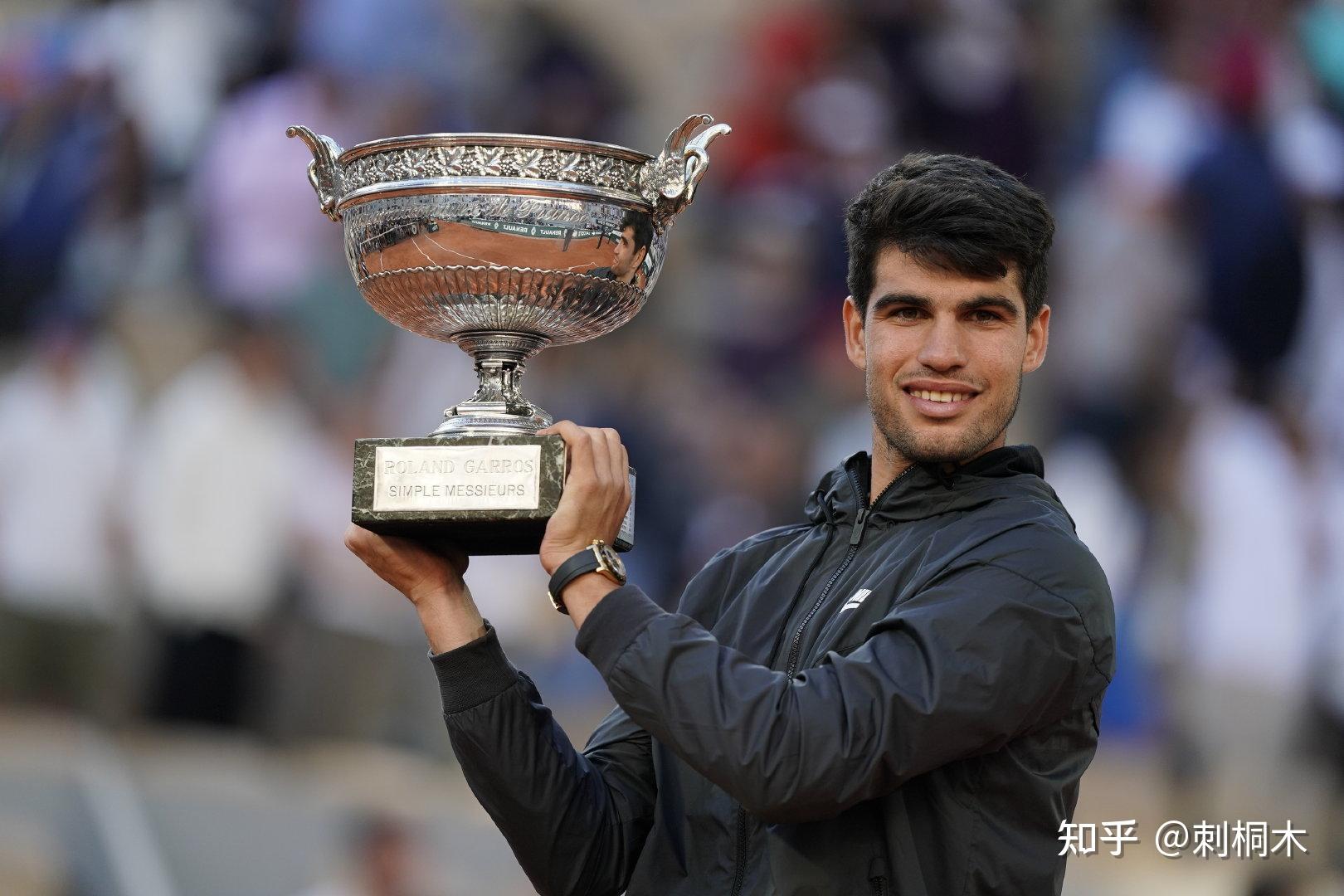 占据绝对优 占据绝对优