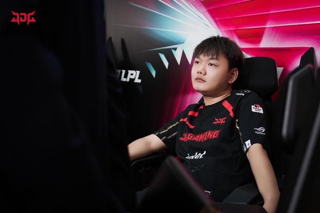 这种自我暗 这种自我暗