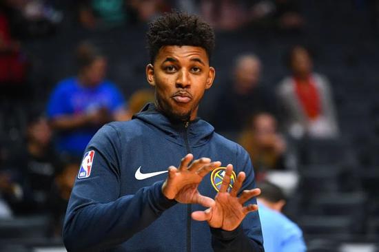 布斯克茨 布斯克茨